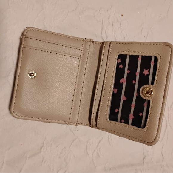 Betsey Johnson Wallet - Picture 4 of 5